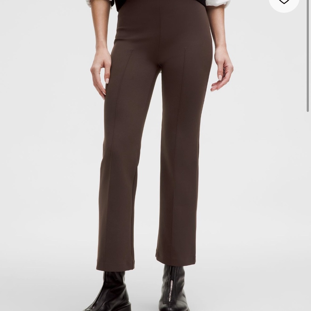 Lulu brown stretch casual pant